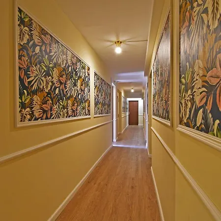 Отель Restaurant Christophe Colomb