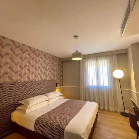 Отель Restaurant Christophe Colomb Кальви