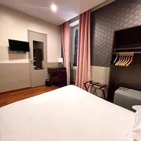 Отель Restaurant Christophe Colomb