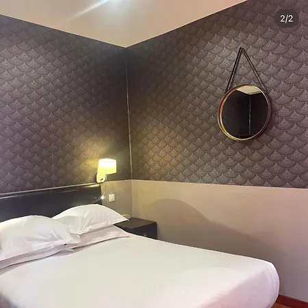 Отель Restaurant Christophe Colomb 3*