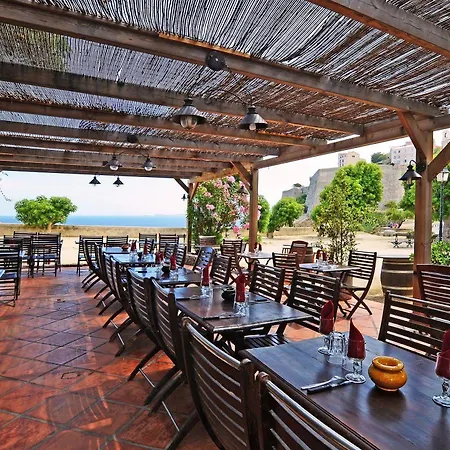 Отель Restaurant Christophe Colomb Кальви