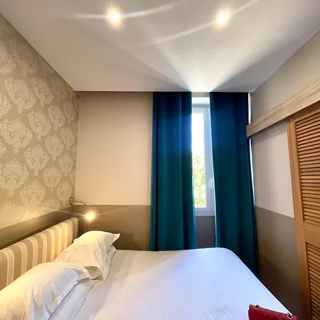 Restaurant Christophe Colomb Hotel Calvi (Corsica)