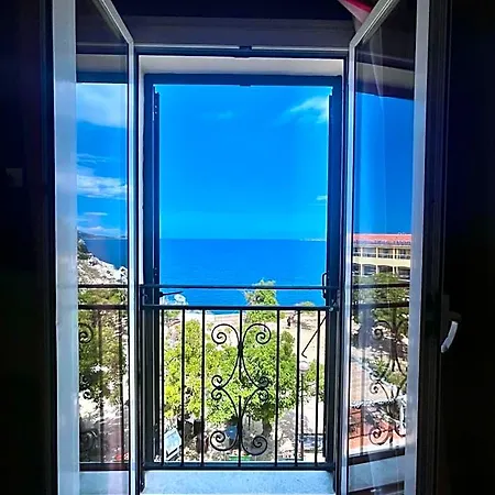 Otel Restaurant Christophe Colomb 3*