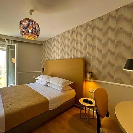Restaurant Christophe Colomb Otel 3*