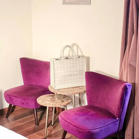 Otel Restaurant Christophe Colomb 3*