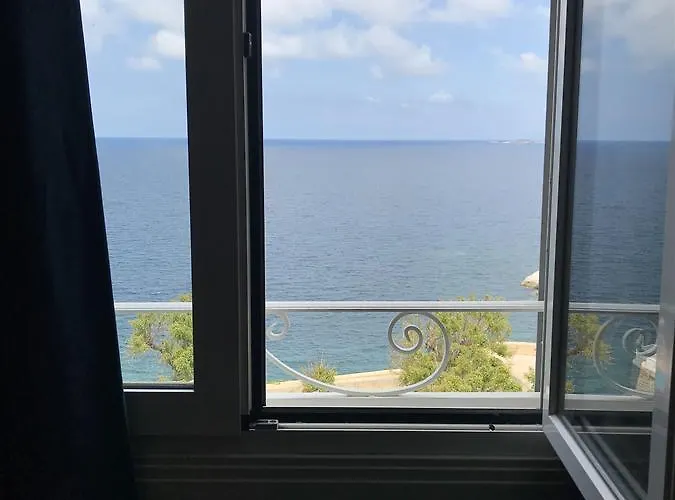 Restaurant Christophe Colomb Hotel 3*