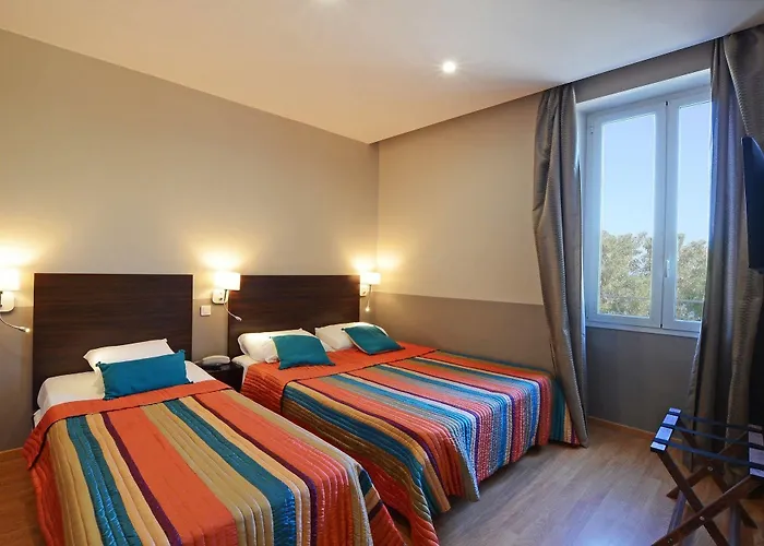 Hotell Restaurant Christophe Colomb Calvi (Corsica)